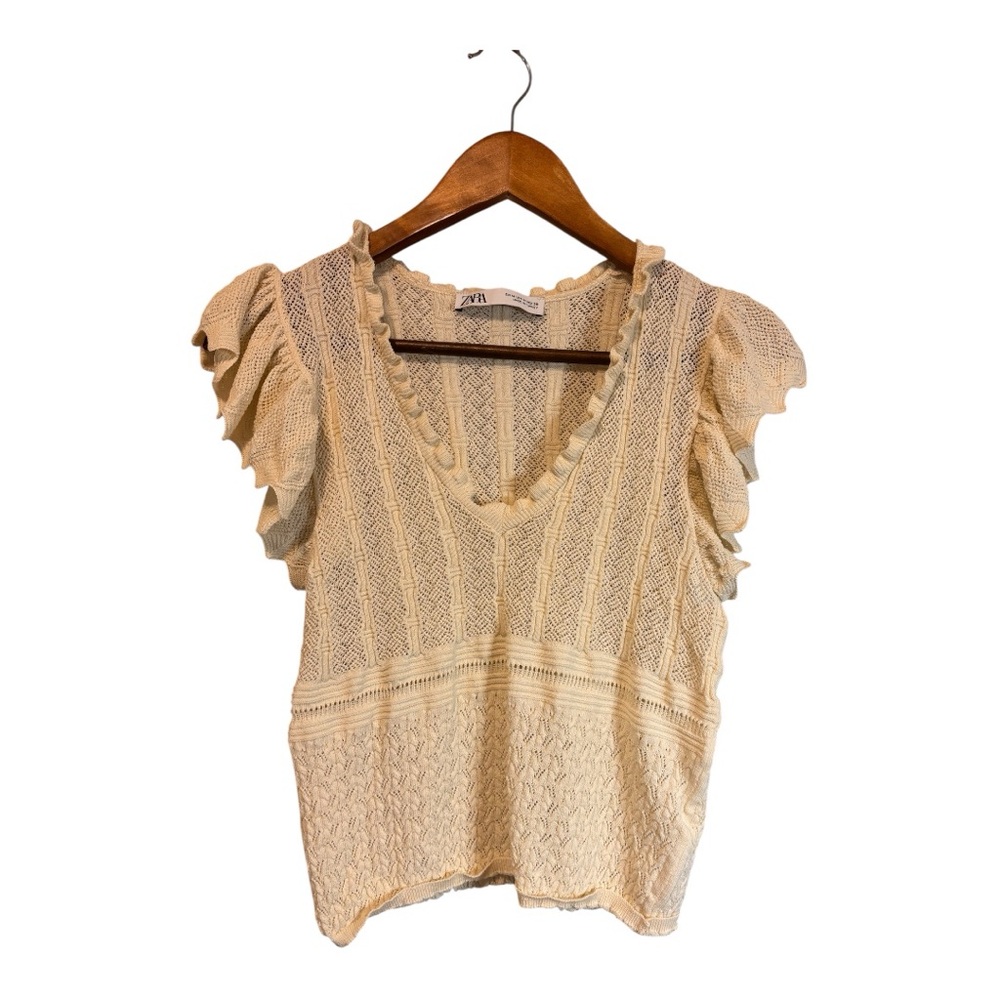 ✨Zara Beige Textured Ruffle Blouse